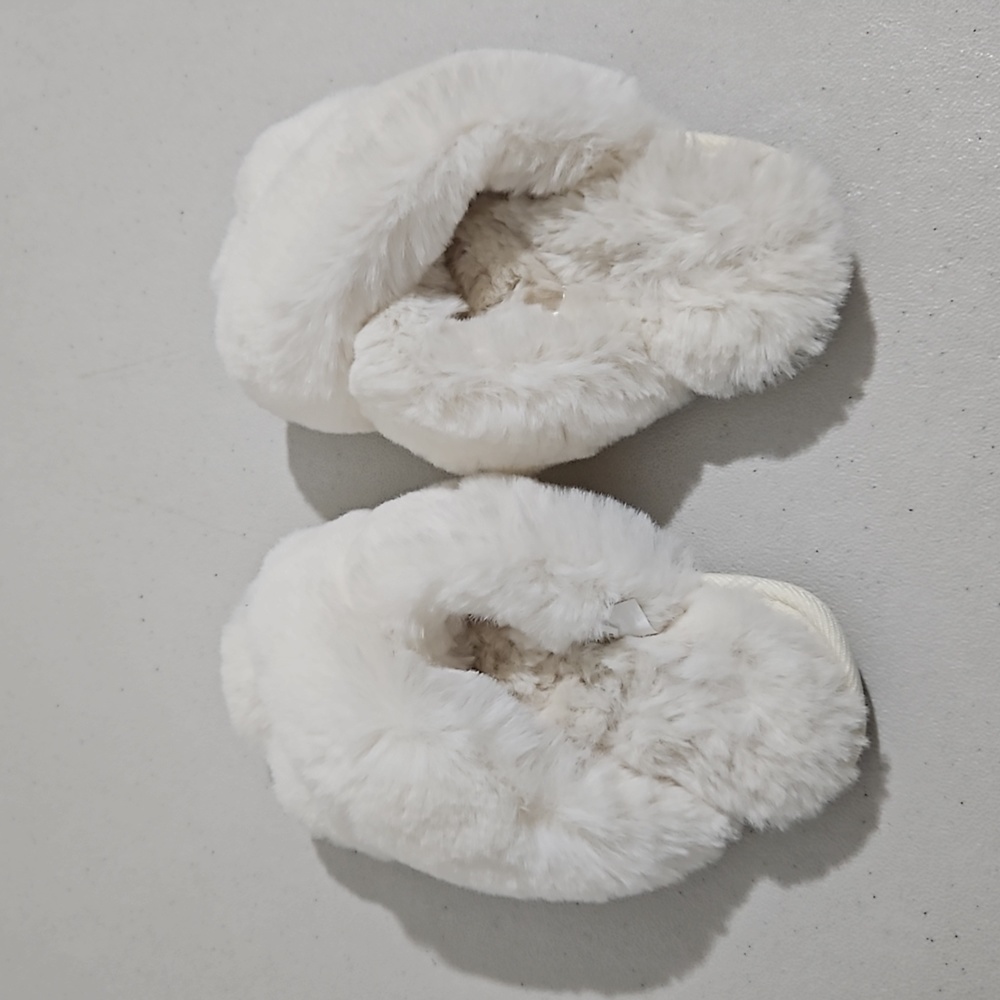 Kids slippers